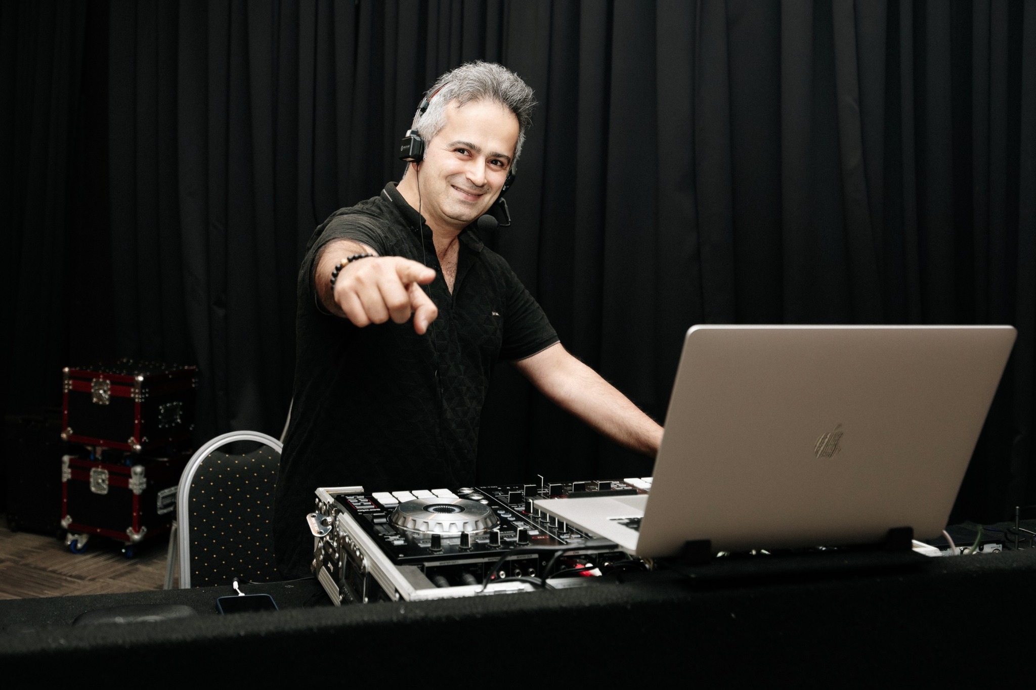 Arash Armand performing as a Persian live music DJ in Sydney