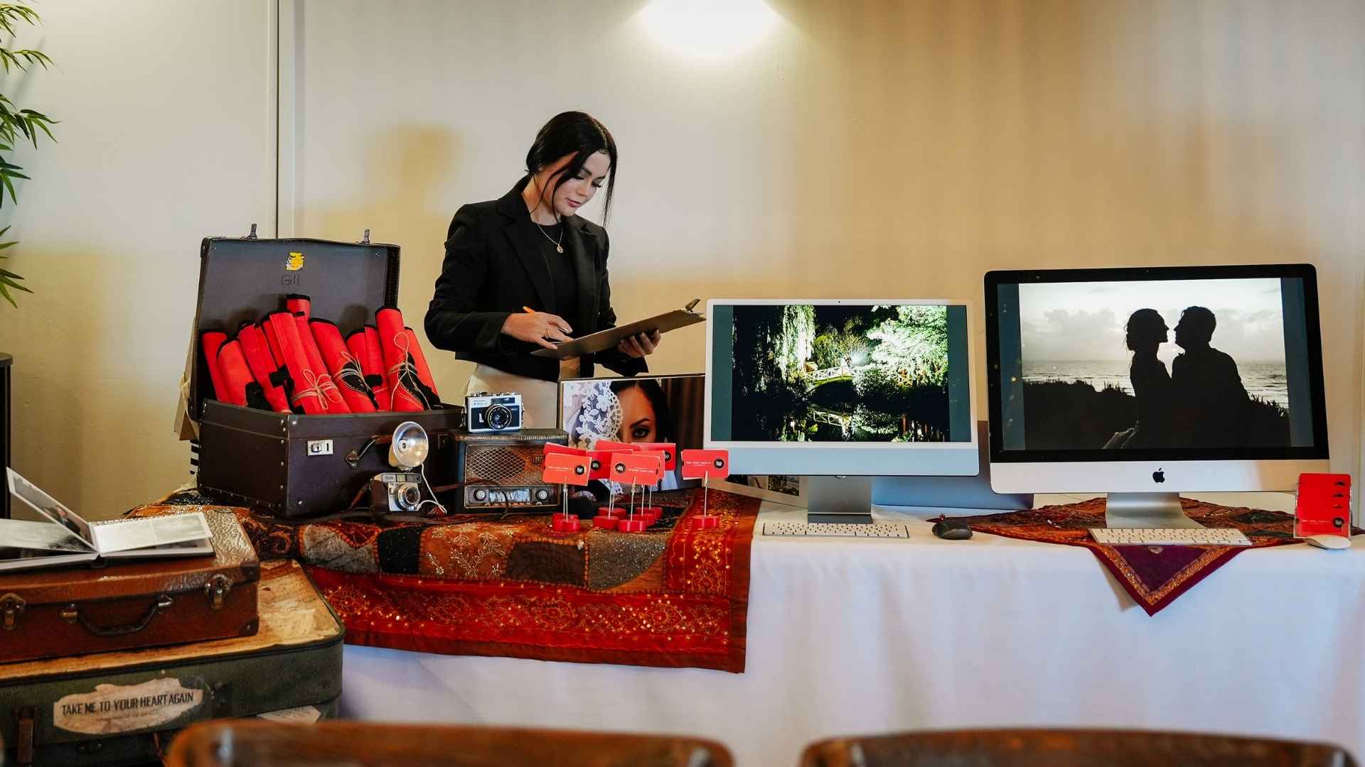 Hapfilm, the best Auckland wedding photographer and videographer, collaborates with Mansi Beauty NZ at Castaways Resort Wedding Open Day 2025.